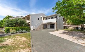 Apartments Luka